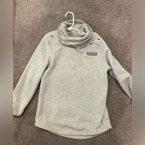 Girls vineyard vines sweatshirt
